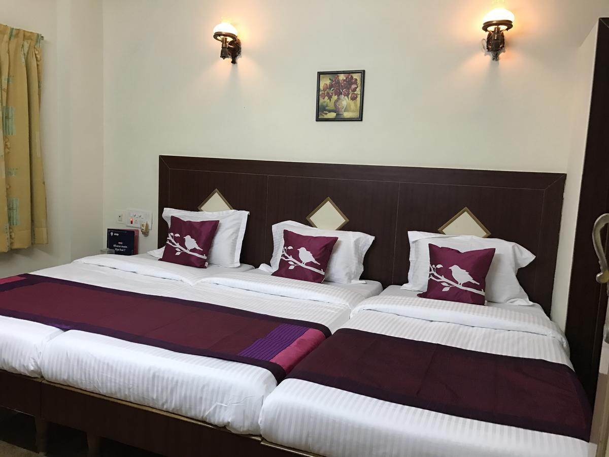 Akg Lodge Kanchipuram Eksteriør billede